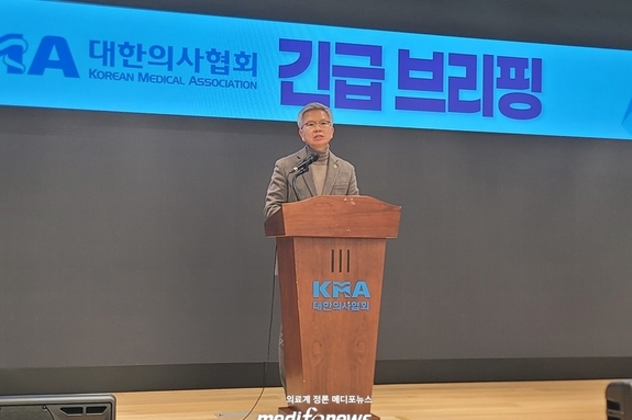 의대정원 확정…의협 회장 “의료붕괴 책임은 정부에”