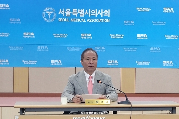 “수련받을 이유 없어졌다”…전공의 몰아낸 저수가∙형사처벌