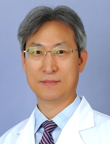 정상근 교수