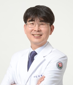 김수완 교수