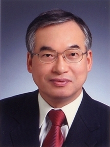 강대영 명예교수