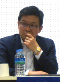 김윤 교수