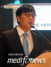 한현욱 교수