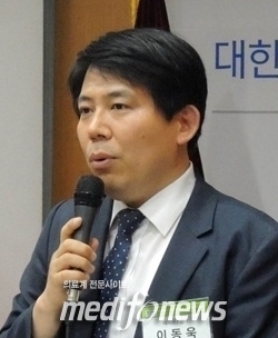 이동욱 대한평의사회 대표