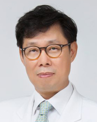 고용 교수