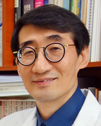김석산 원장