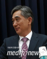 홍은석 교수