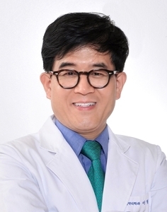이형기 교수
