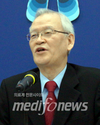 조재국 상임감사