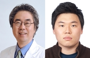사진왼쪽부터 정두현 교수, 우연덕 대학원생
