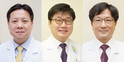 서울아산병원 소화기내과 임영석(좌), 방사선종양학과 윤상민(중), 종양내과 류백렬(우) 교수