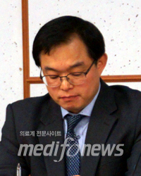 정희권 학생건강정책과장