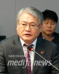 국민건강보험공단 김용익 이사장