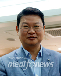 유인상 총무위원장