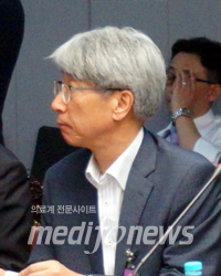 임영욱 교수