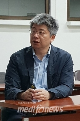 유상호 교수