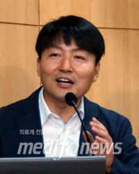 이용재 교수