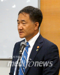 박능후 장관