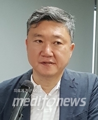 윤석준 교수