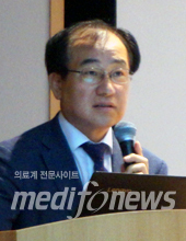 홍승철 총무이사 