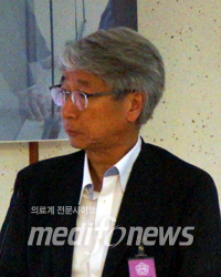 임영욱 교수