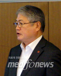 김용익 이사장