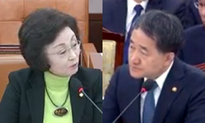 장정숙 의원(좌), 보건복지부 박능후 장관