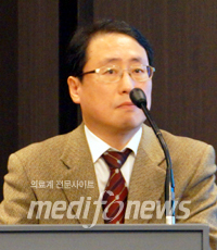 진동찬 교수 