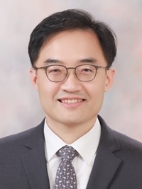 조영민 교수