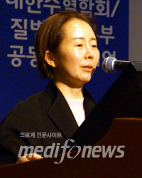 김경희 교수