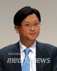 박진식 정책부위원장