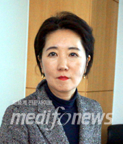 정지향 교수