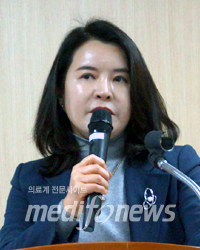 허윤정 심사평가연구소장
