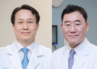 왼쪽부터 박홍주 교수, 정종우 교수.