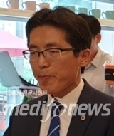 이필수 위원장