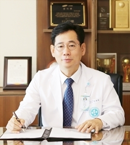 송병철 병원장