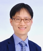 성문우 교수