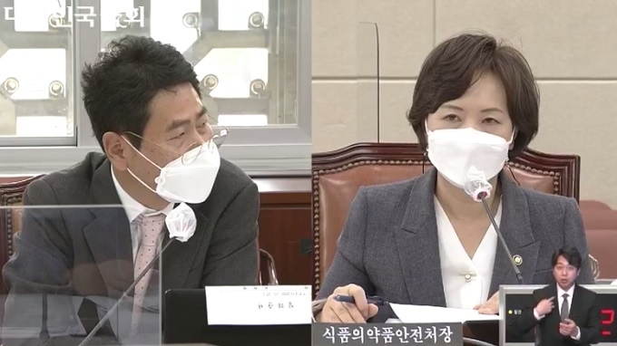 전봉민(좌)의원과 이의경 처장 