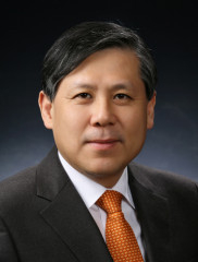 이창욱 신임 이사장.