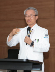 영남대병원 김성호 병원장.