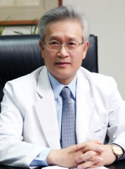이병석 총괄원장.