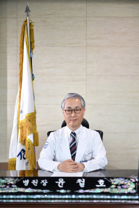윤철호 회장.
