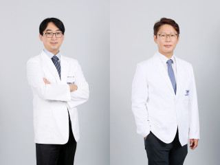 (왼쪽부터) 이정만, 채영준 교수.