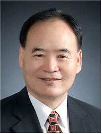 신언항 신임 위원장.