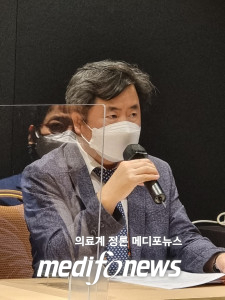 홍순철 위원장.
