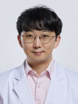 김동현 교수