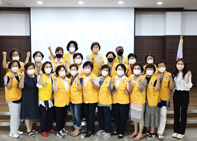 대한적십자사가 김민지 영양사와 함께 2022 적십자 봉사원 위생교육을 실시했다.