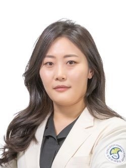 방윤주 교수