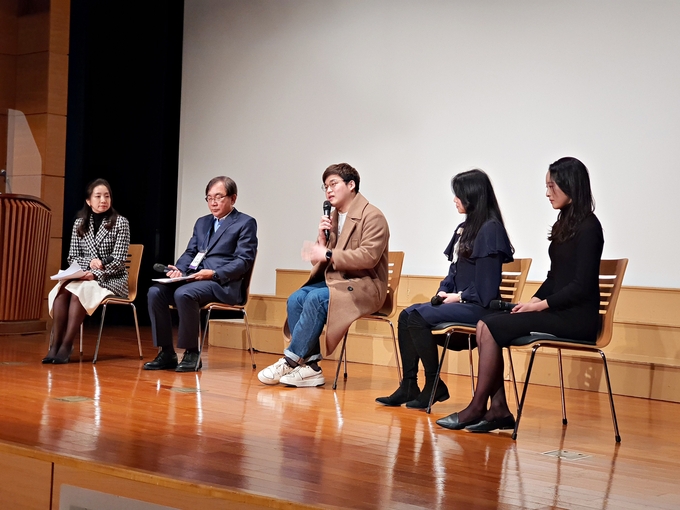 ‘뇌전증 환우와 함께하는 미니 토크’에서는 뇌전증 인식개선과 뇌전증관리지원법의 필요성 등에 대해 이야기했다.