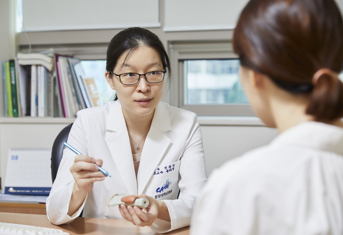 중앙대병원 외과 송라영 교수가 갑상선암의 절제 범위와 합리적인 수술 선택 방법에 대해 소개했다. 